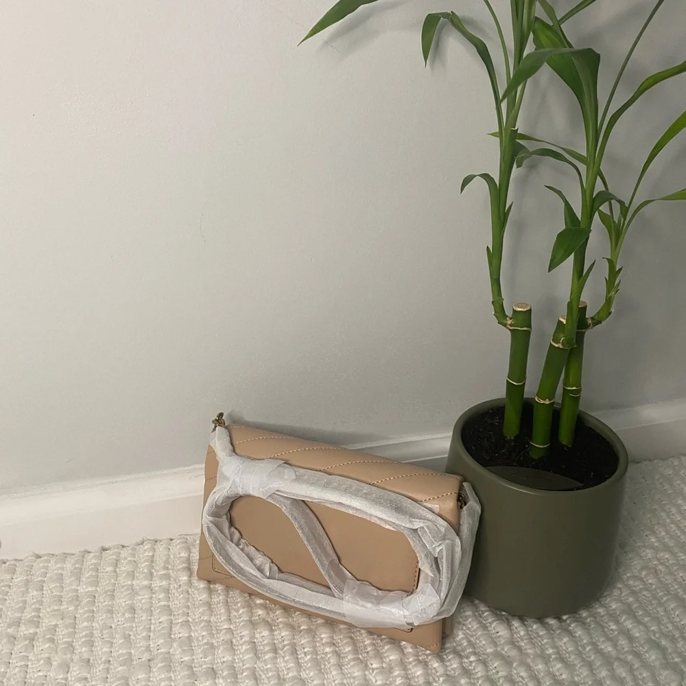 KIRA CHEVRON CHAIN WALLET - Picture 8 of 11